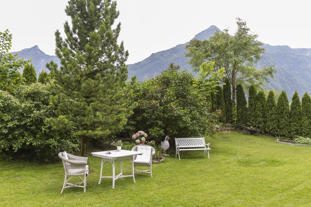 Forest Chalet, 15 Min To Salzburg Olt Town, And Most Beautiful Lakes, Secluded Location, 1,000 Sqm Garden, Mountainview, Panorama Sauna, Bath Whirlpool, Bbq&Bikes&Sunbeds For Free, Up To 10 P Голинг ан дер Залцах Екстериор снимка