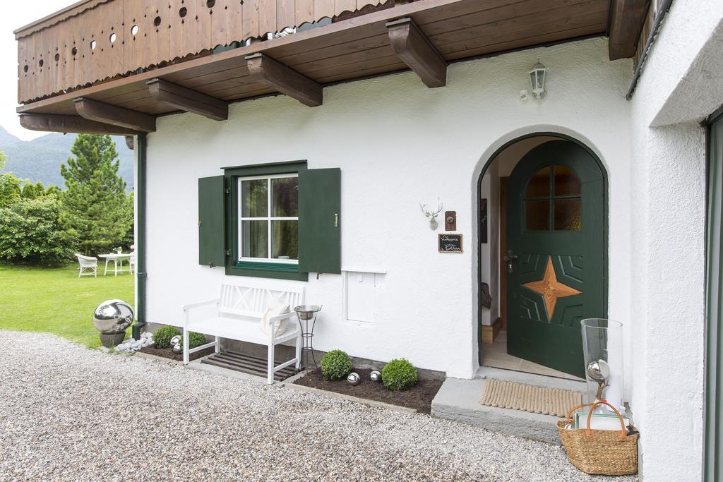 Forest Chalet, 15 Min To Salzburg Olt Town, And Most Beautiful Lakes, Secluded Location, 1,000 Sqm Garden, Mountainview, Panorama Sauna, Bath Whirlpool, Bbq&Bikes&Sunbeds For Free, Up To 10 P Голинг ан дер Залцах Екстериор снимка