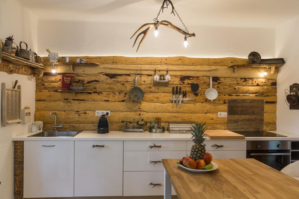 Forest Chalet, 15 Min To Salzburg Olt Town, And Most Beautiful Lakes, Secluded Location, 1,000 Sqm Garden, Mountainview, Panorama Sauna, Bath Whirlpool, Bbq&Bikes&Sunbeds For Free, Up To 10 P Голинг ан дер Залцах Стая снимка