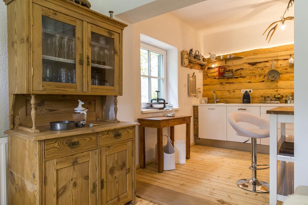 Forest Chalet, 15 Min To Salzburg Olt Town, And Most Beautiful Lakes, Secluded Location, 1,000 Sqm Garden, Mountainview, Panorama Sauna, Bath Whirlpool, Bbq&Bikes&Sunbeds For Free, Up To 10 P Голинг ан дер Залцах Стая снимка